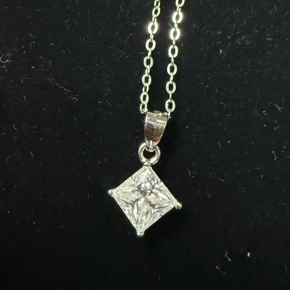 NWT Sterling Silver & Princess Cut Moissanite solitaire necklace $399 retail